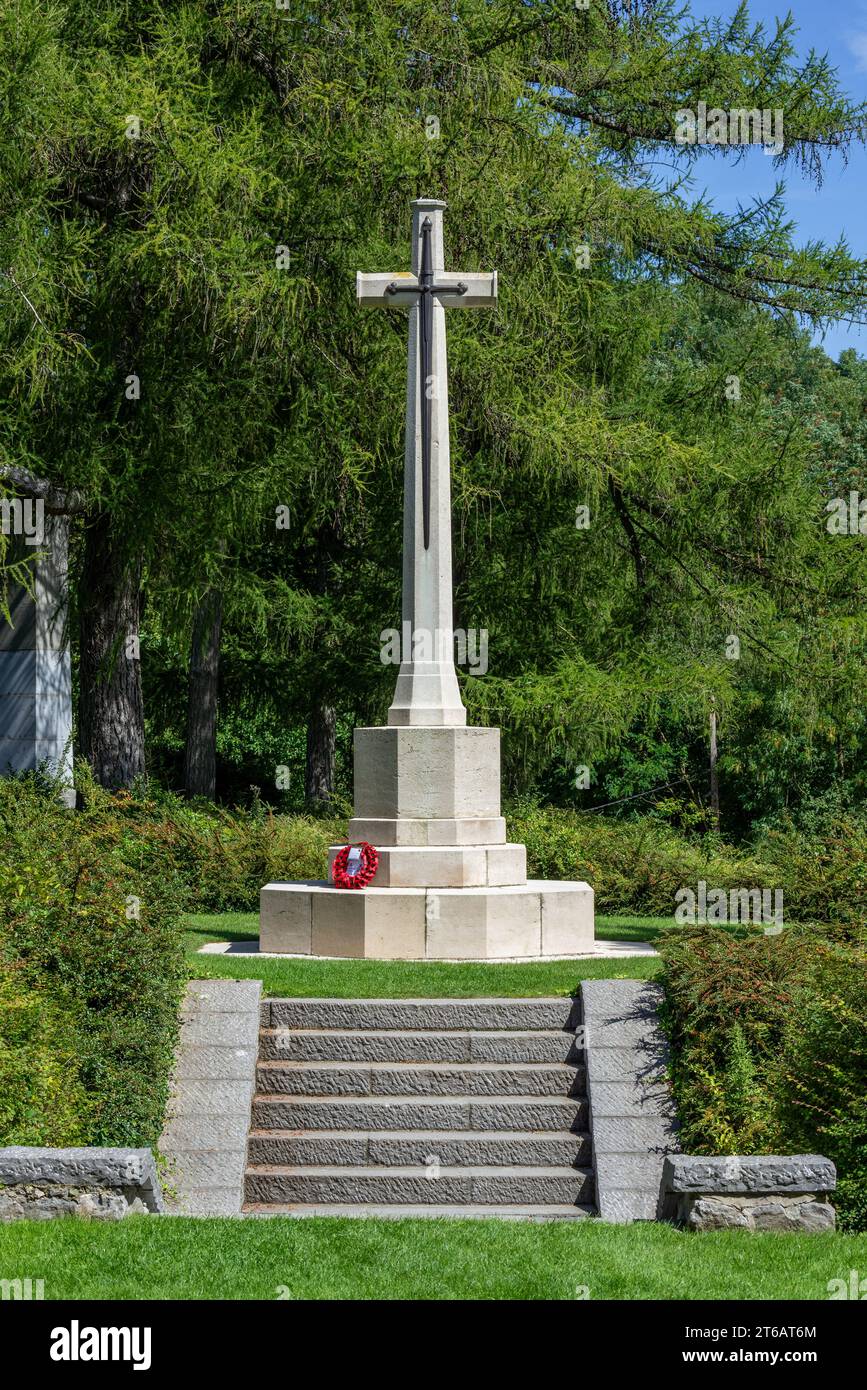 Croix britannique du sacrifice de la première Guerre mondiale au St. Cimetière militaire Symphorien, cimetière de la première Guerre mondiale à Saint-Symphorien près de Mons, Hainaut, Belgique Banque D'Images
