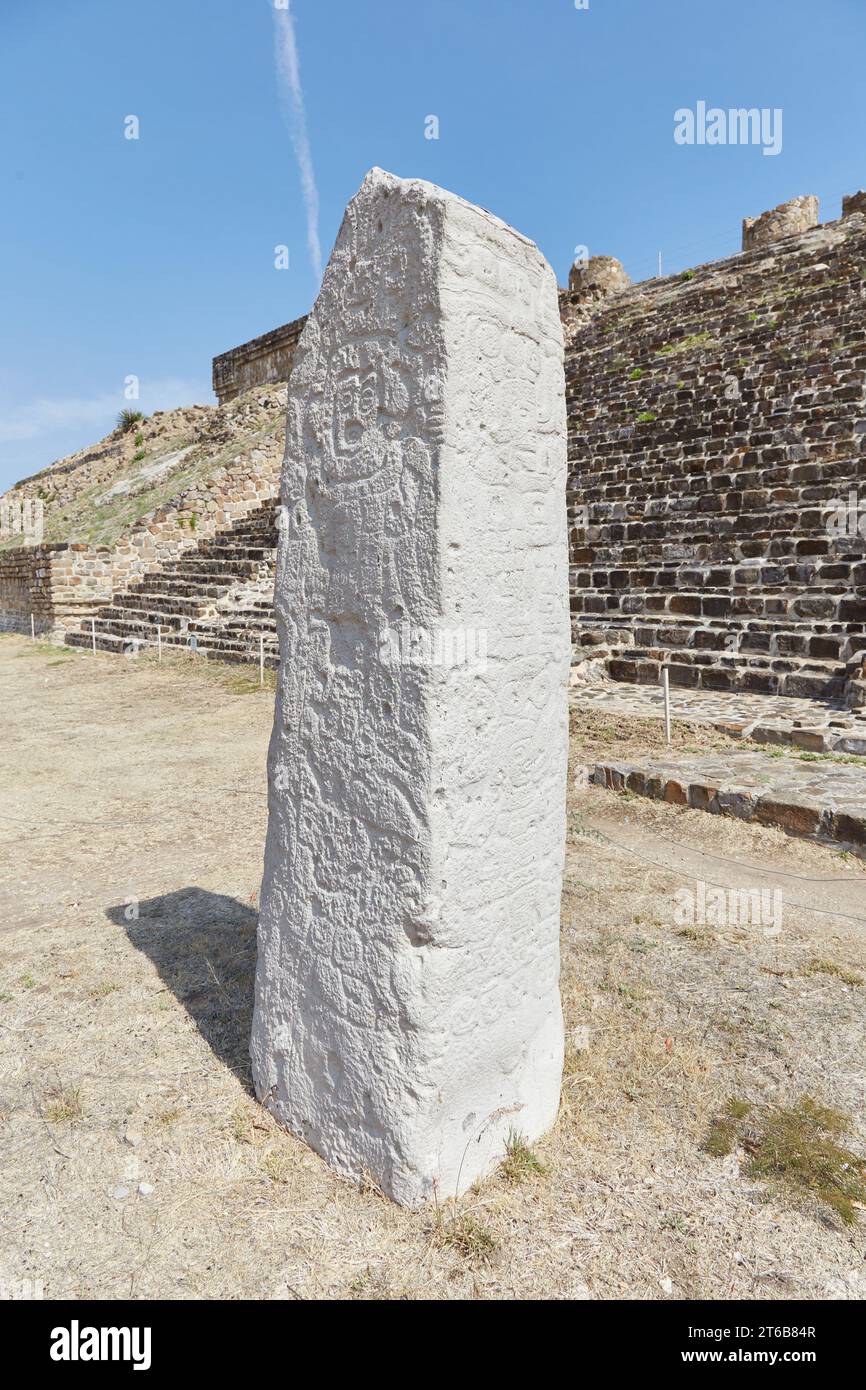 Les superbes ruines perchées de Monte Alban, l'ancienne capitale zapotèque Banque D'Images