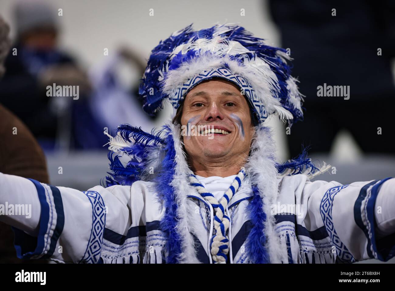 Kopavogur, Islande. 09 novembre 2023. Buffalo Ben, la mascotte de Gand, célèbre après avoir remporté un match de football entre le Breidablik islandais et l'équipe belge de football KAA Gent, jeudi 09 novembre 2023 à Kopavogur, Islande, le jour 4 de la phase de groupes de la compétition UEFA Conference League, dans le groupe B. PHOTO BELGA ARNI TORFASON crédit: Belga News Agency/Alamy Live News Banque D'Images