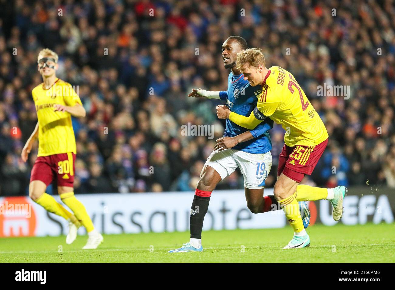 09 novembre 23. Glasgow Royaume-Uni. Dans le quatrième match pour les Rangers dans le groupe C de l'UEFA League, ils ont joué au Sparta Prague à l'Ibrox Stadium, Glasgow, Écosse, Royaume-Uni. Avant le match, les deux équipes avaient disputé 3 matchs et avaient chacune 4 points. Crédit : Findlay/Alamy Live News Banque D'Images