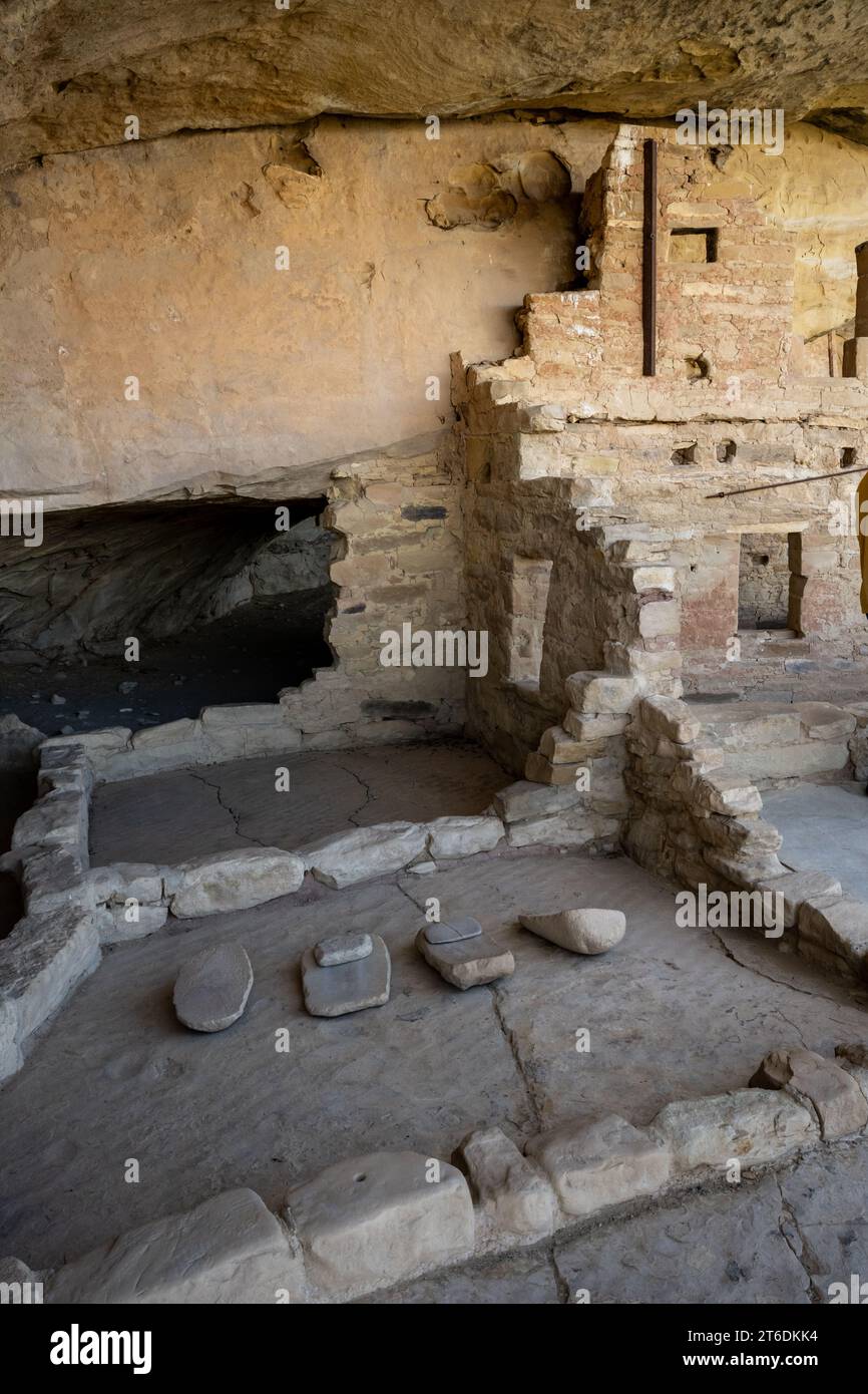 Grain Milling Area dans Balcony House dans le parc national de Mesa Verde Banque D'Images