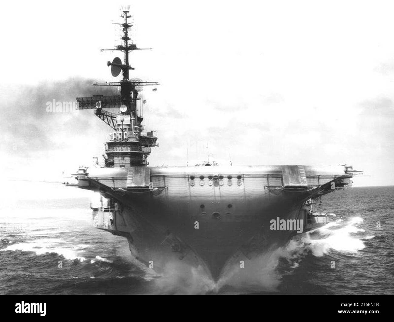 USS Midway (CVA-41) En cours Octobre 1965 Banque D'Images