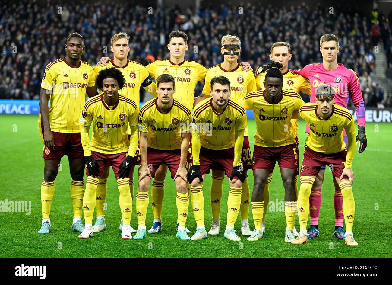 Glasgow, Royaume-Uni. 9 novembre 2023. L'équipe du Sparta Prague lors du match de l'UEFA Europa League au stade Ibrox, Glasgow. Le crédit photo devrait se lire : Neil Hanna/Sportimage crédit : Sportimage Ltd/Alamy Live News Banque D'Images