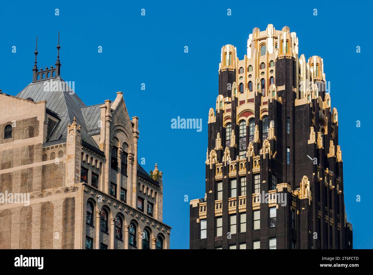 Radiateur bâtiment, ciel bleu, Manhattan, New York, États-Unis Banque D'Images