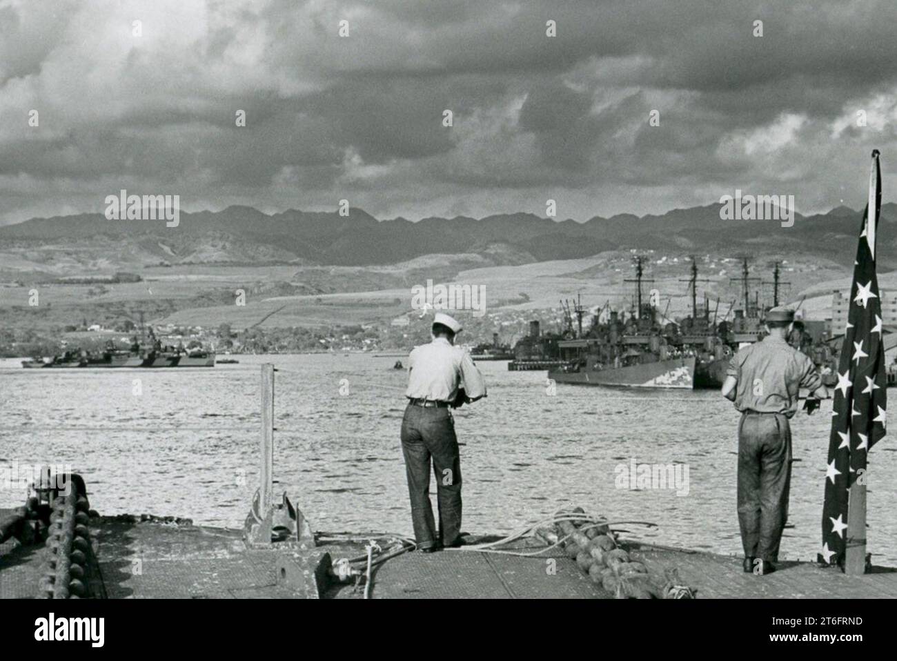 USS Thatcher (DD-514) à Pearl Harbor le 18 février 1944 Banque D'Images