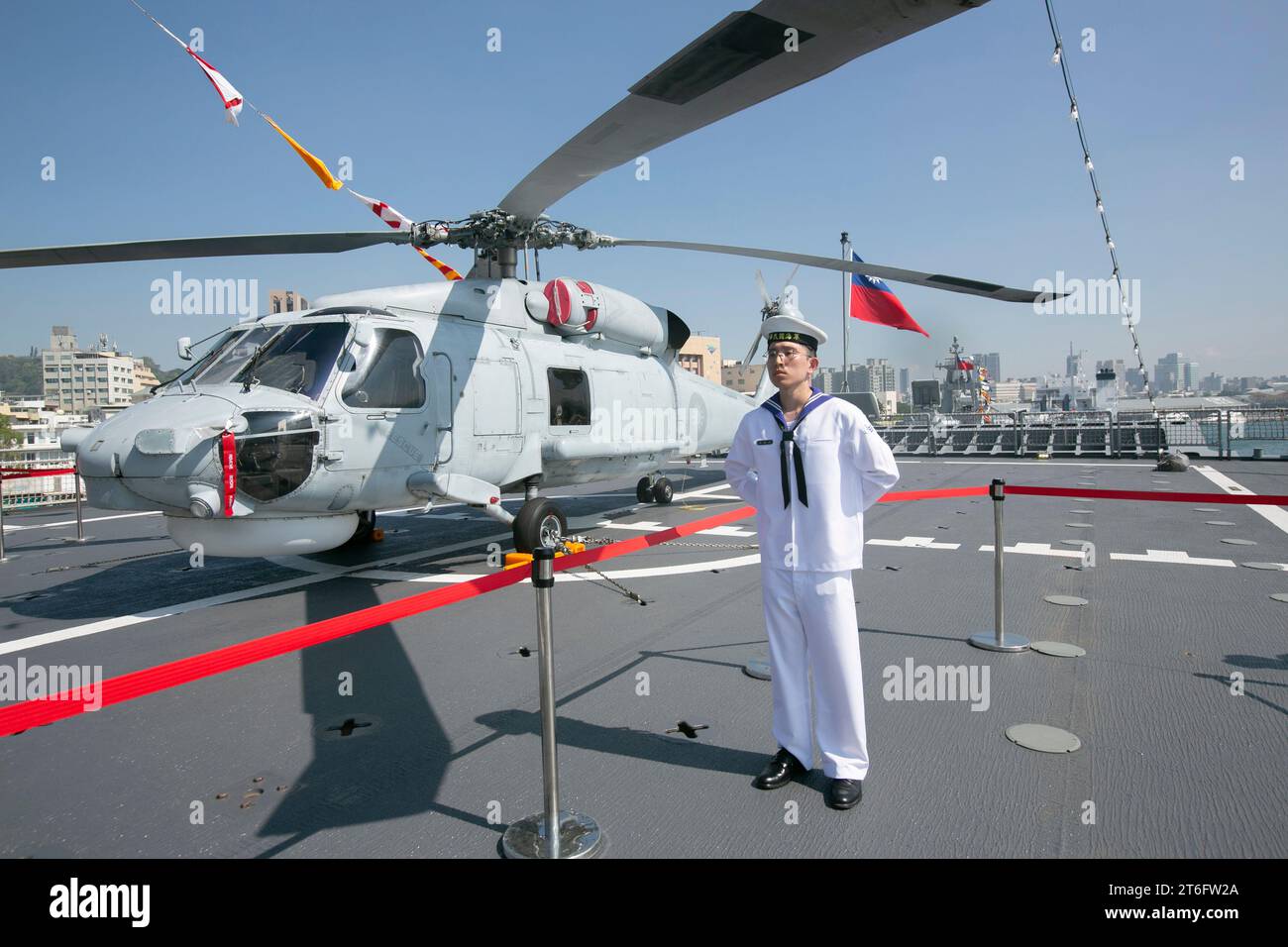 Des hélicoptères de la marine de Taïwan stationnés lors de l'assaut