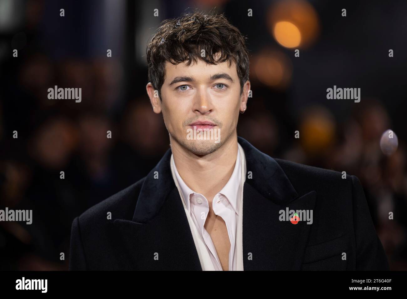 Tom Blyth poses for photographers upon arrival at the World premiere of the film 'The Hunger Games: The Ballad of Songbirds and Snakes' on Thursday, Nov. 9, 2023 in London. (Vianney Le Caer/Invision/AP) Banque D'Images