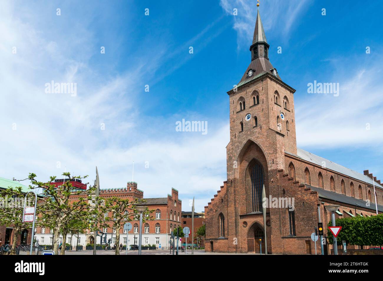 Danemark, Funen, Odense, Vieille ville, Sankt Knuds Kirke, Flakhaven Banque D'Images