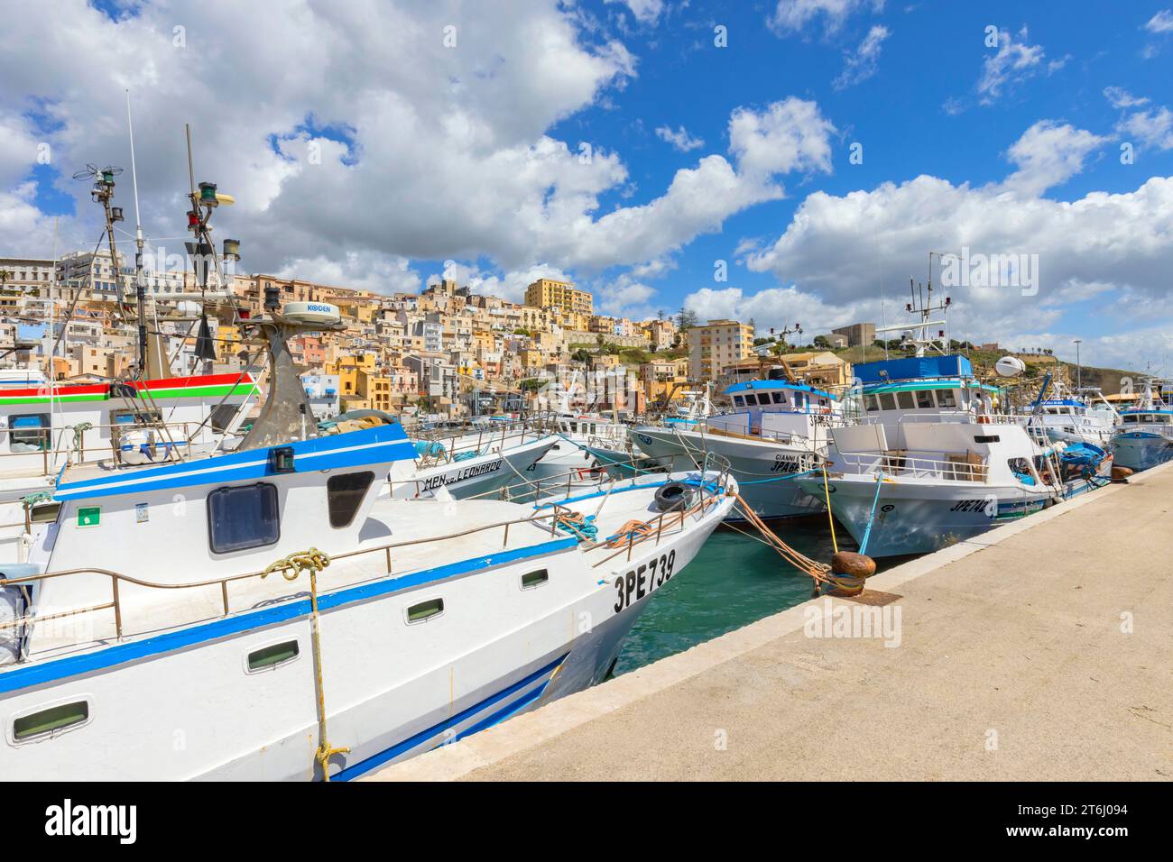 Port de Sciacca, Sciacca, district d'Agrigente, Sicile, Italie Banque D'Images