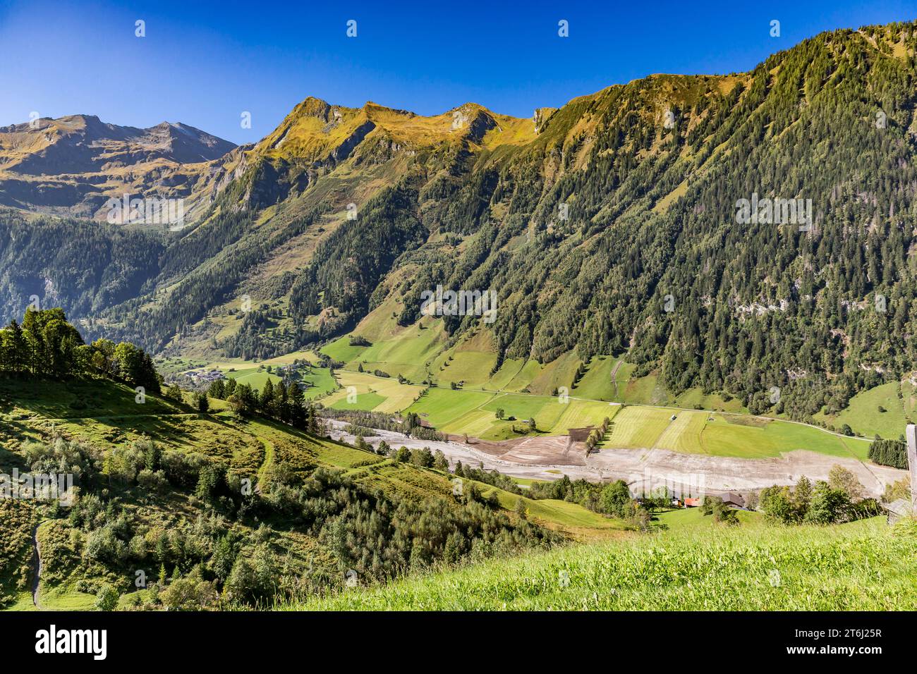 Vue de Fröstlbergweg sur le paysage de montagne, Ritterkopf, 3006 m, Edlenkopf, 2924 m, Schafkarkopf, 2727 m, Rauris, Raurisertal, Pinzgau, Salzburger Land, Autriche Banque D'Images