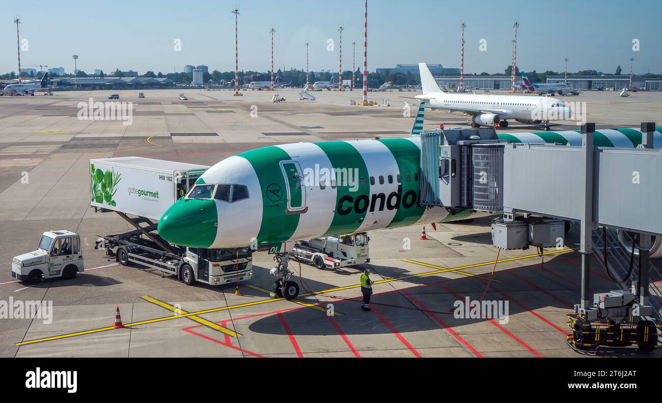 Dusseldorf, Rhénanie du Nord-Westphalie, Allemagne, avion Condor à la porte de l'aéroport dus Dusseldorf. Banque D'Images