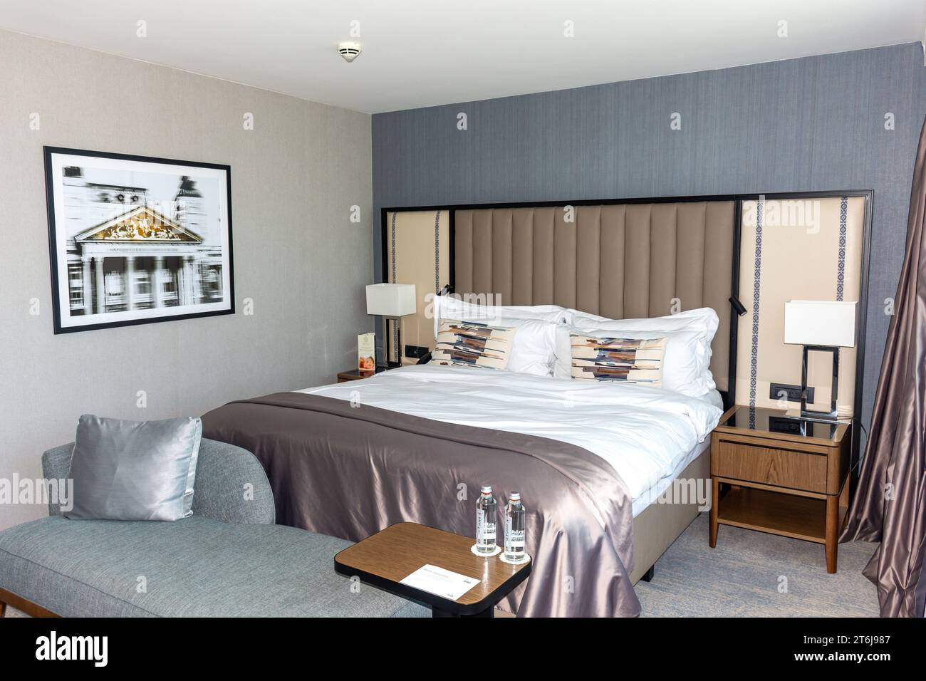 Intérieur de la chambre d'hôtel, InterContinental Sofia Hotel, Plaza Narodno Sabranie, City Centre, Sofia, République de Bulgarie Banque D'Images