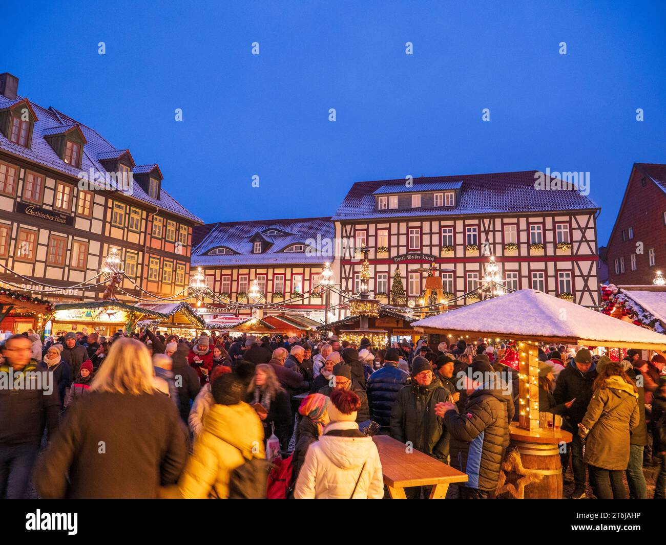 Marché de Noël sur la place de marché Wernigerode, Harz Mountains Banque D'Images