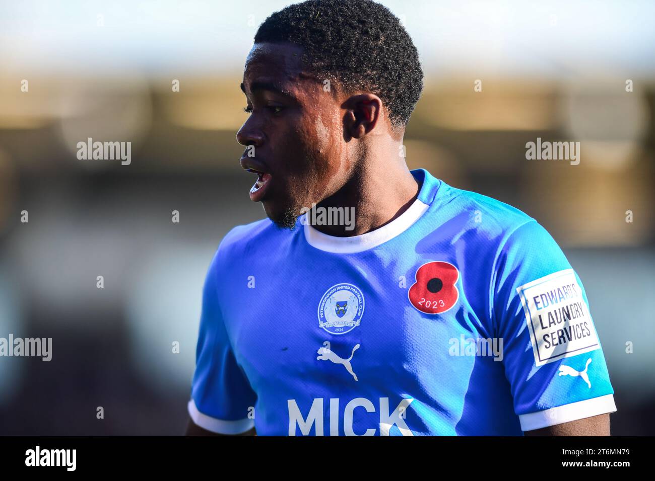 Peterborough, Royaume-Uni. 11 novembre 2023. Kwame Poku (11 Peterborough United) lors du match Sky Bet League 1 entre Peterborough et Cambridge United à London Road, Peterborough le samedi 11 novembre 2023. (Photo : Kevin Hodgson | MI News) crédit : MI News & Sport / Alamy Live News Banque D'Images