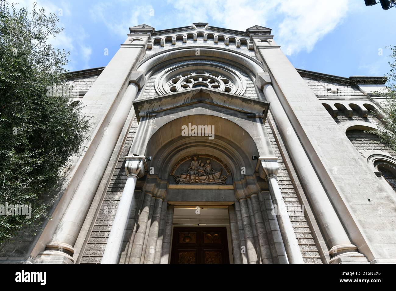 Eglise Saint Pierre d'Arene St. Église Pierre rue de France dans le quartier historique le carré d'Or de Nice sur la Côte d'Azur. Banque D'Images