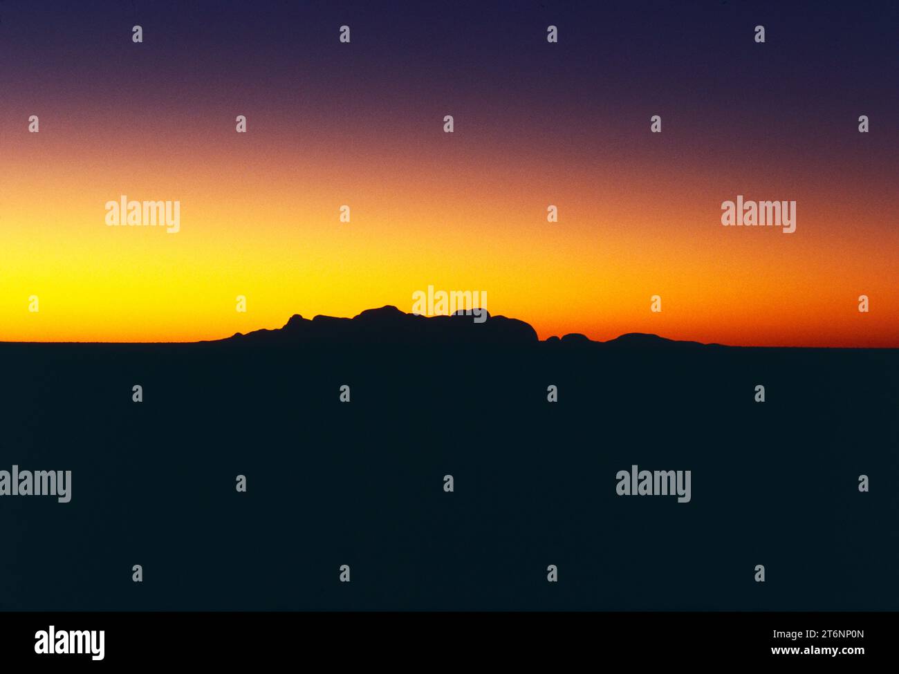 Australie. Territoire du Nord. Le Kata Tjuta (Mont Olga) (les Olgas). Coucher de soleil. Banque D'Images