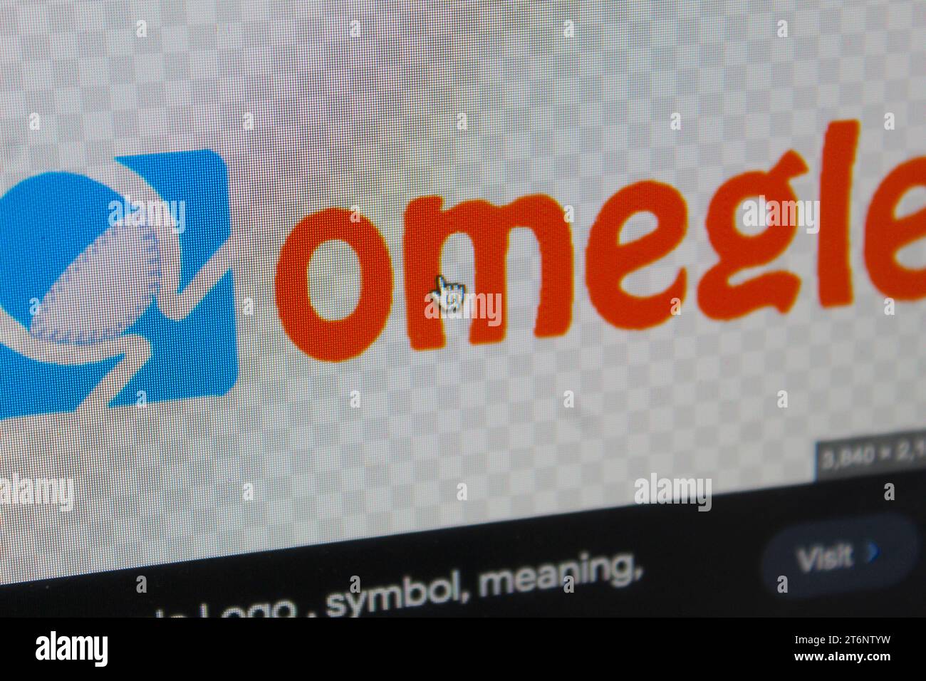Une photo du logo orange et bleu pour le site 'Omegle'. Banque D'Images