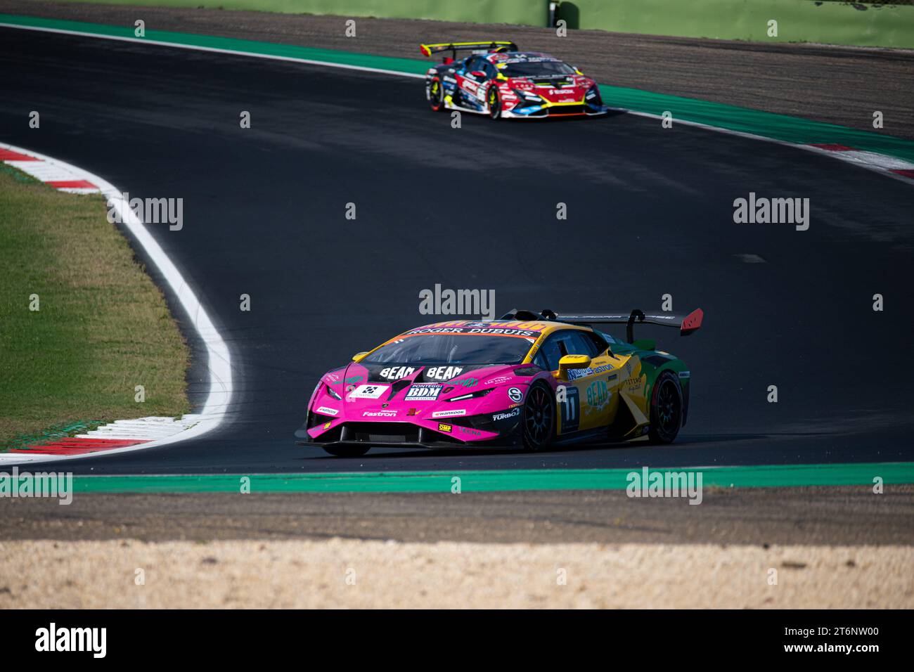 Circuit de Vallelunga, Rome, Italie 11 11 2023 - Lamborghini Super Trofeo Europe ronde 5, jour 1, essais libres et qualifications. Filippo Berto en action sur circuit avec Lamborghini Huracan. Crédit photo : Fabio Pagani/Alamy Live News Banque D'Images