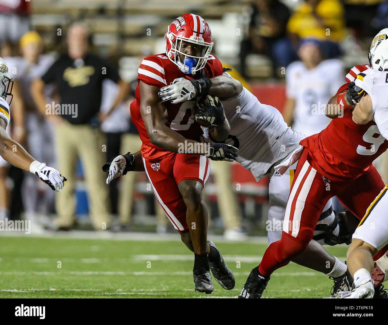 9 novembre 2023 : Louisiana RB Jacob Kibodi (0 ans) tente de traverser un match de football NCAA entre les Southern Miss Golden Eagles et les Louisiana Ragin' Cajuns au Cajun Field à Lafayette, EN Louisiane. Kyle Okita/CSM Banque D'Images