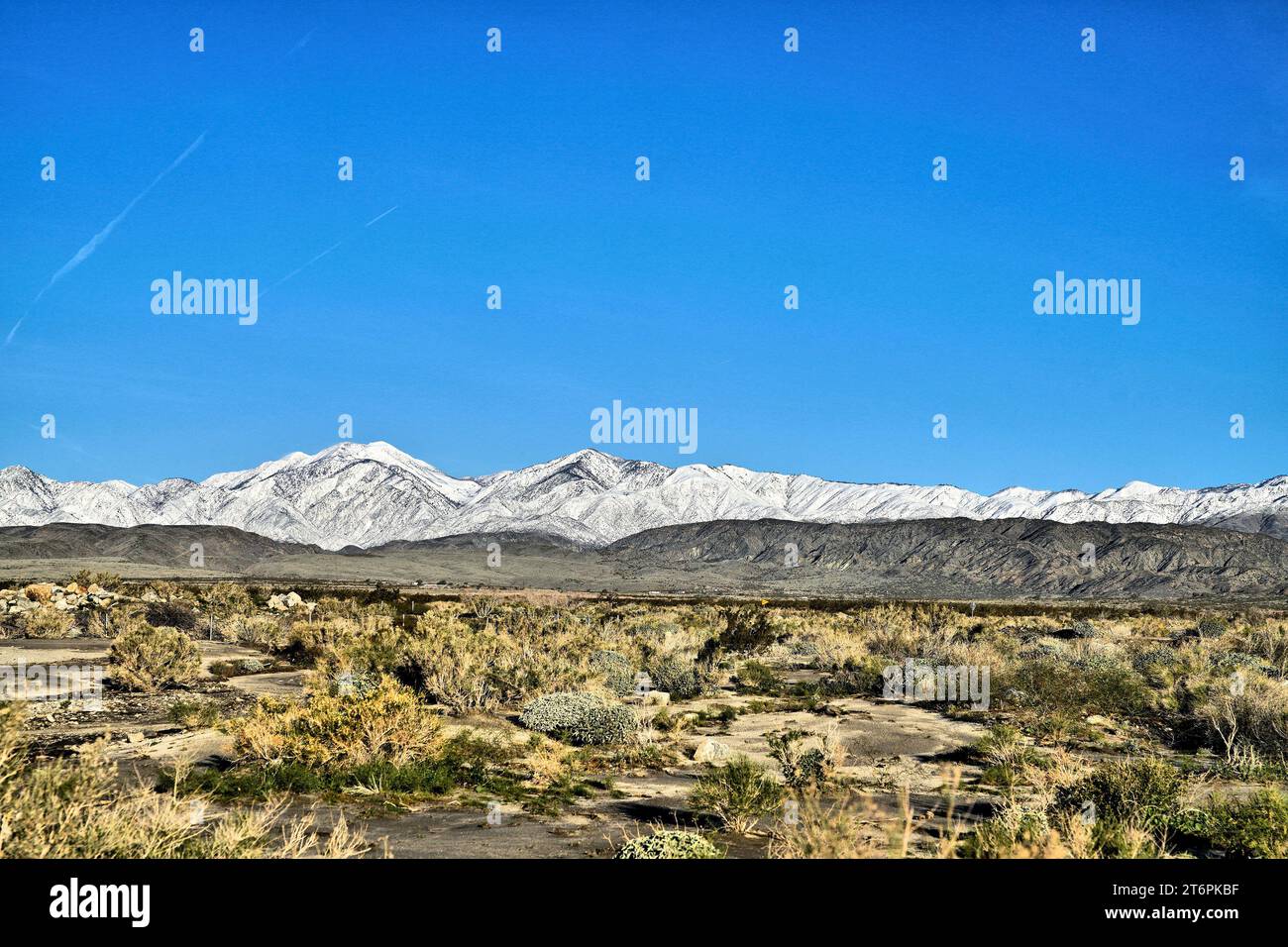 Majestueuses montagnes enneigées du col de San Gorgonio près de Palm Springs, en Californie Banque D'Images