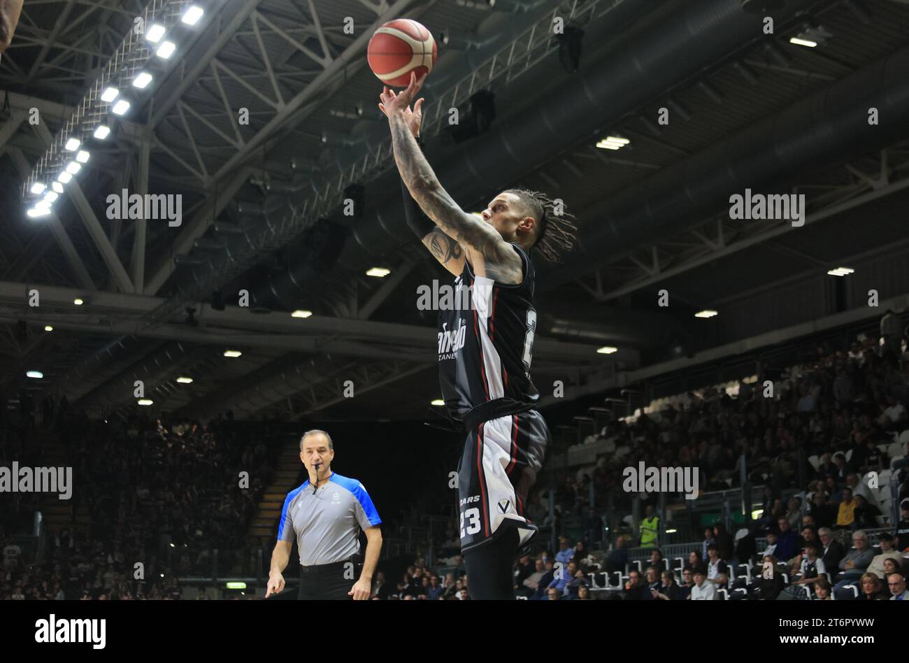 231Le LBA championnat italien de basket-ball A1 série match Segafredo Virtus Bologne vs. Nutribullet Treviso basket - à Segafredo Arena, Bologne, Italie, 11 novembre 2023 - photo : Michele Nucci Banque D'Images