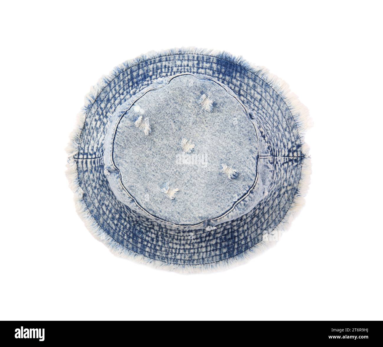Chapeau panama en denim élégant isolé sur blanc, vue de dessus Banque D'Images