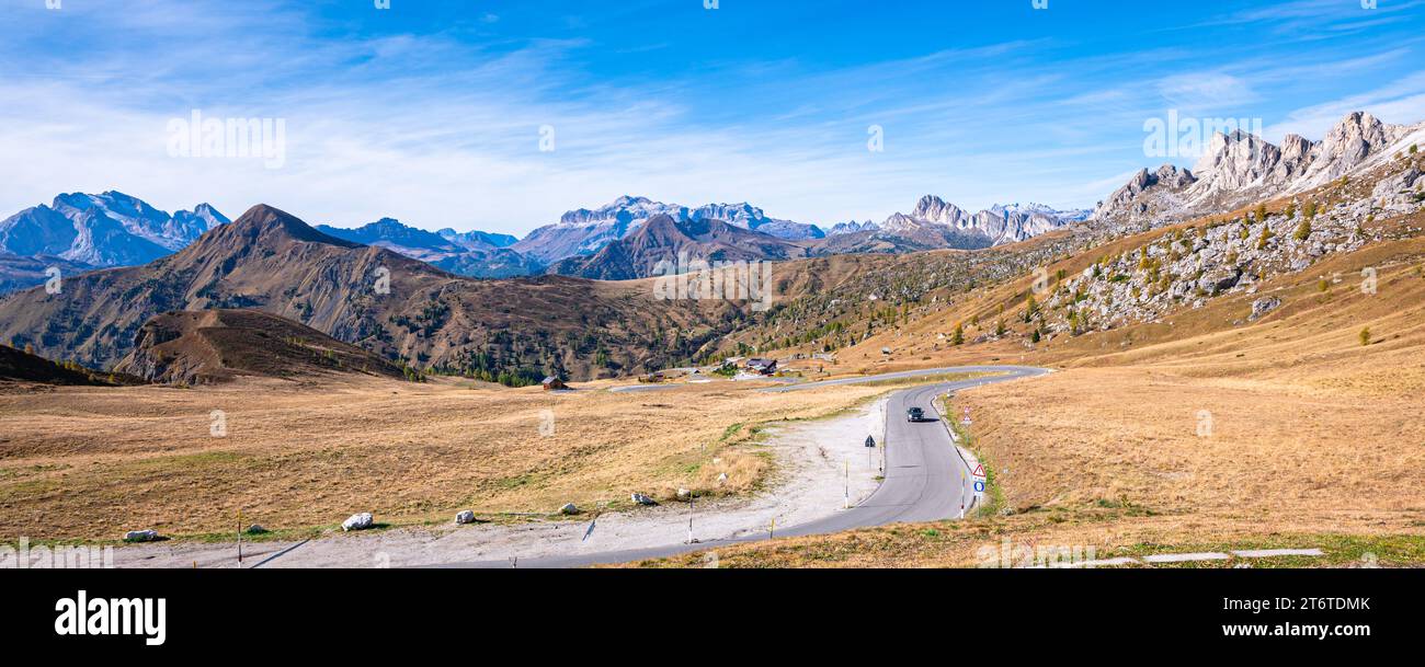 Vue sur les Dolomites depuis le col de Giau, Italie Banque D'Images