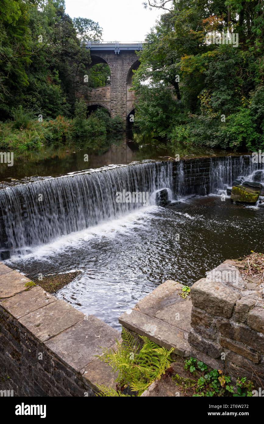 Le Torrs Riverside Park à New Mills, Derbyshire, Angleterre. Banque D'Images