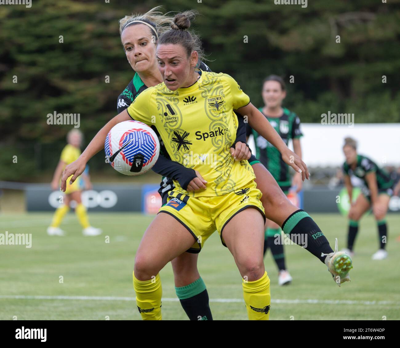 Porirua, Wellington, Nouvelle-Zélande, 12 novembre 2023 : Annalie Longo de Wellington est très marquée. Wellington Phoenix contre Western United. A-League Women. Parc de Porirua. Porirua. Wellington. Nouvelle-Zélande. Phoenix gagne à domicile 3-1 (HT 2-0). (Joe SERCI / SPP) Banque D'Images