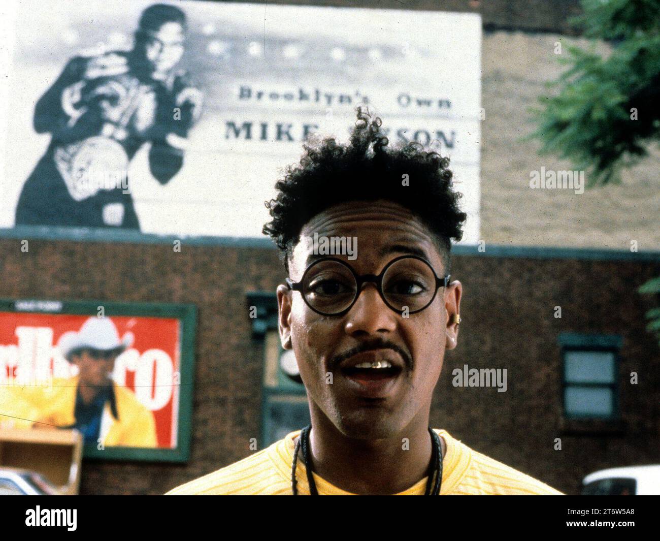 GIANCARLO ESPOSITO dans DO THE RIGHT THING (1989), réalisé par SPIKE LEE. Crédit : PHOTOS UNIVERSELLES / Album Banque D'Images