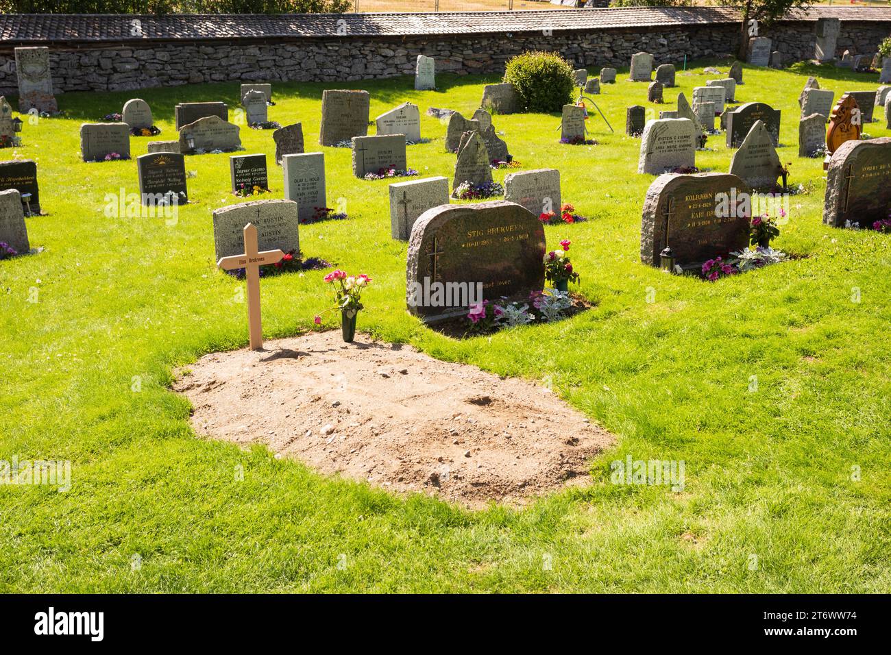 LOM, Norvège, 25 juin 2023 : l'église de la Stave de LOM est l'une des plus grandes et des plus anciennes églises de la Norvège, construite au milieu du 12e siècle. Voici le Banque D'Images