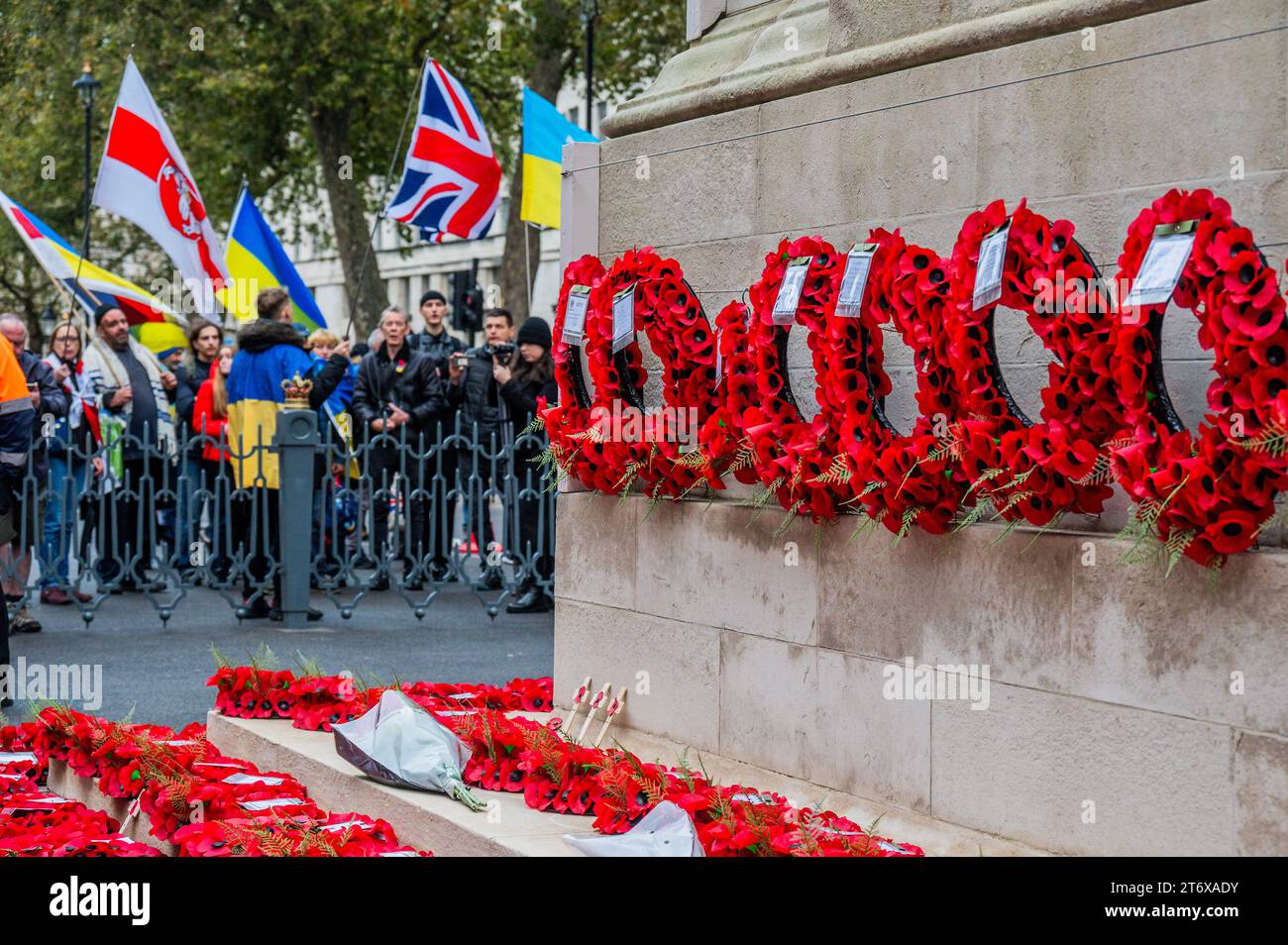 Londres, Royaume-Uni. 12 novembre 2023. Un dimanche pluvieux du souvenir au cénotaphe, Whitehall, Londres. Crédit : Guy Bell/Alamy Live News Banque D'Images