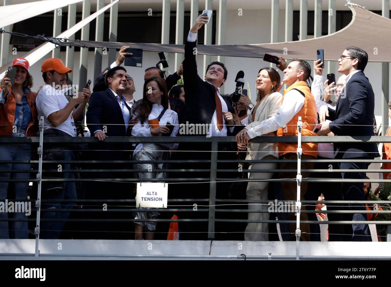 12 novembre 2023, Mexico, Mexique : le gouverneur de l'État de Nuevo Leon, Samuel Garcia, s'est inscrit comme pré-candidat à la présidence au siège national du mouvement citoyen à Mexico. Le 12 novembre 2023 à Mexico, Mexique (photo de Luis Barron / Eyepix Group/Sipa USA). Banque D'Images