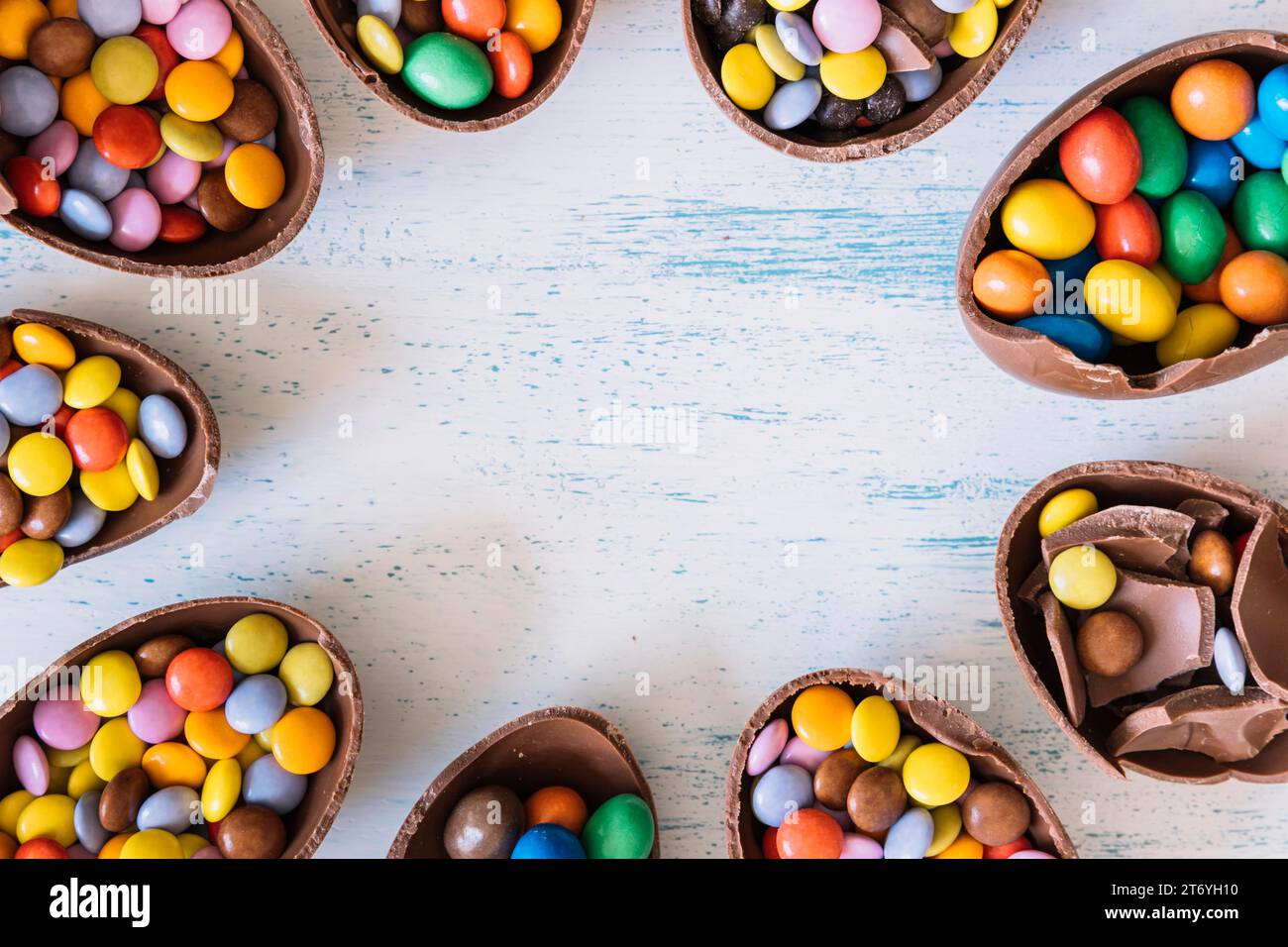 Oeufs en chocolat couché cercle Banque D'Images