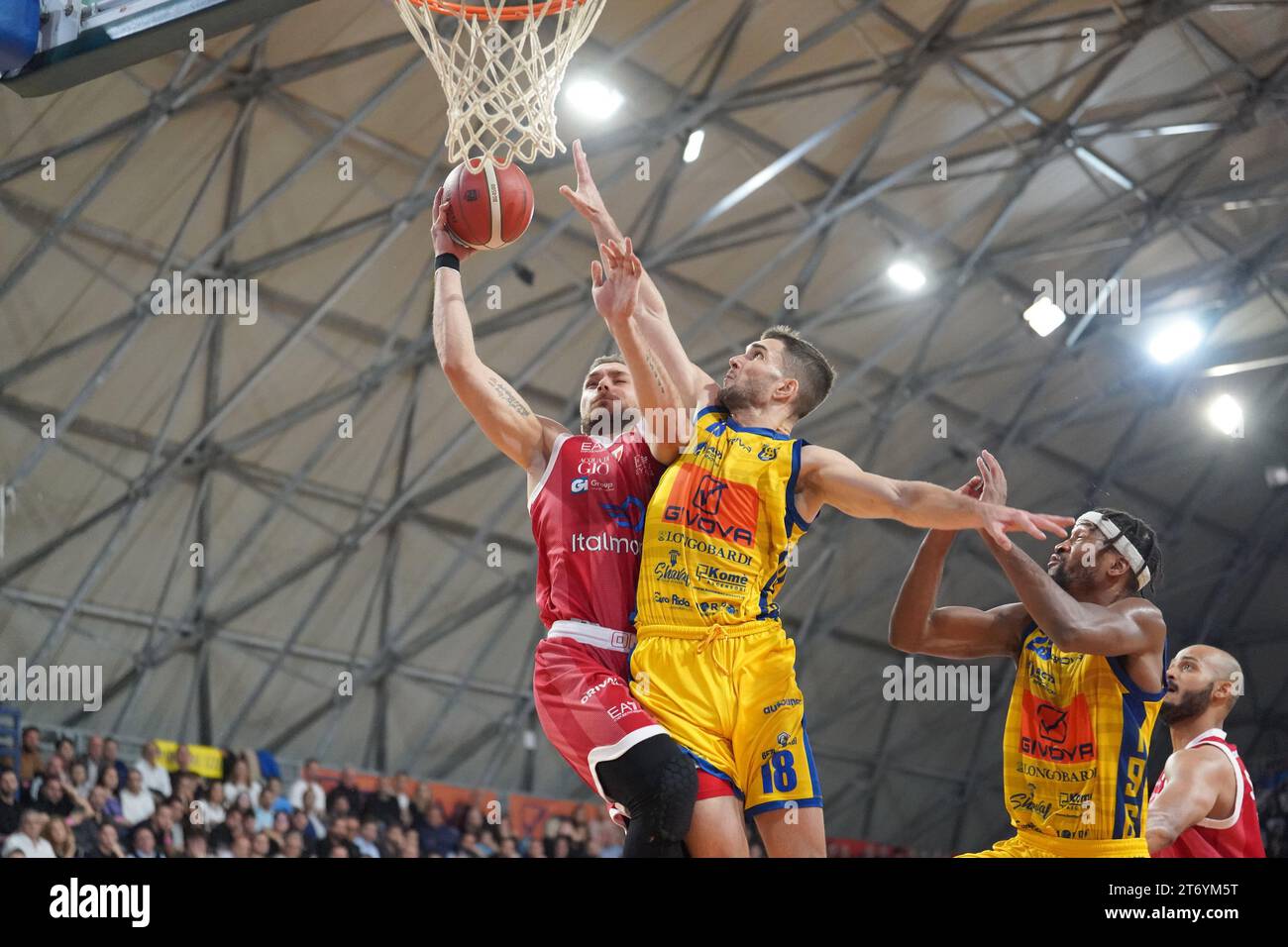 Pendant Givova Scafati vs EA7 Emporio Armani Milano, match italien de Basketball Serie A à Scafati (Australie méridionale), Italie, novembre 12 2023 Banque D'Images