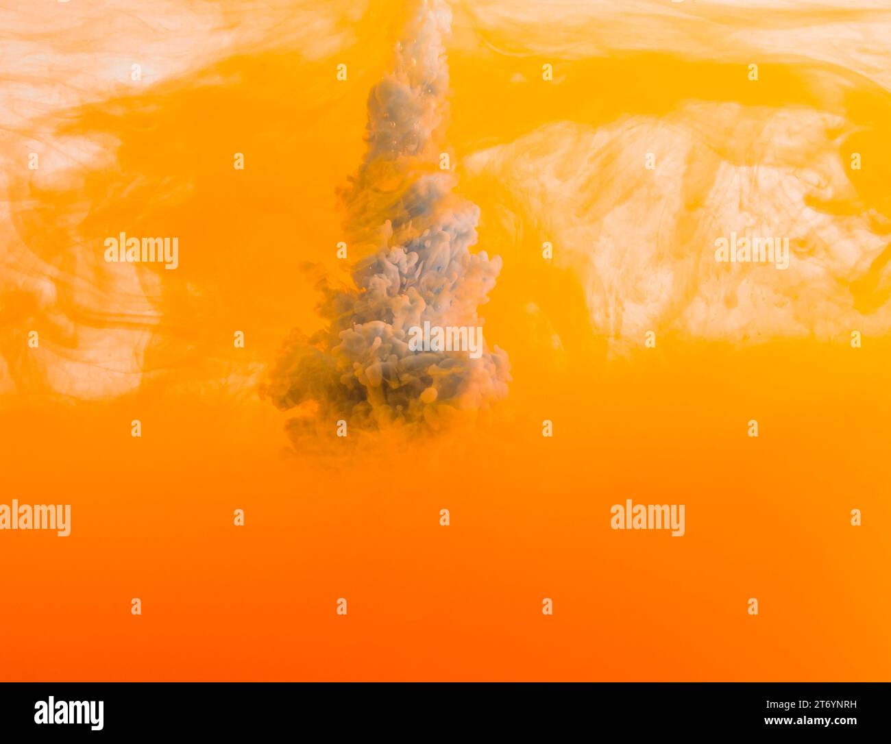 Nuages d'encre gris jaune éclatant Banque D'Images