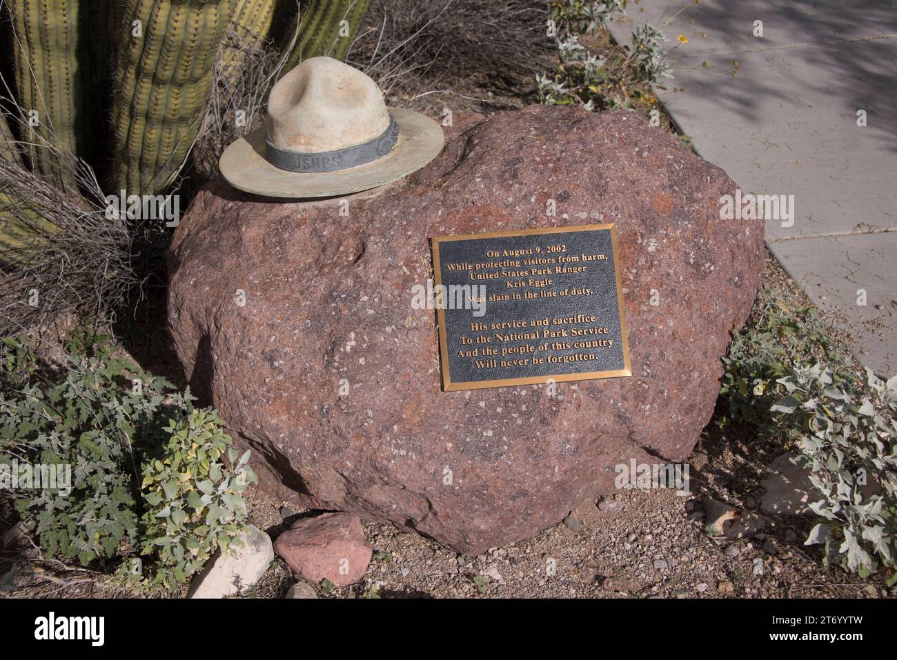 Mémorial à Kris Eggle, garde forestier du parc national tué dans l'exercice de ses fonctions par un trafiquant de drogue du Mexique. Il a été tué le 9 août 2002. Banque D'Images