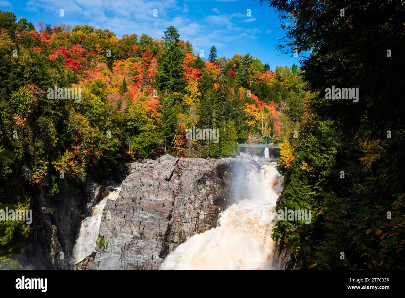 Feuillage d'automne au canyon de Sainte-Anne au Québec Banque D'Images