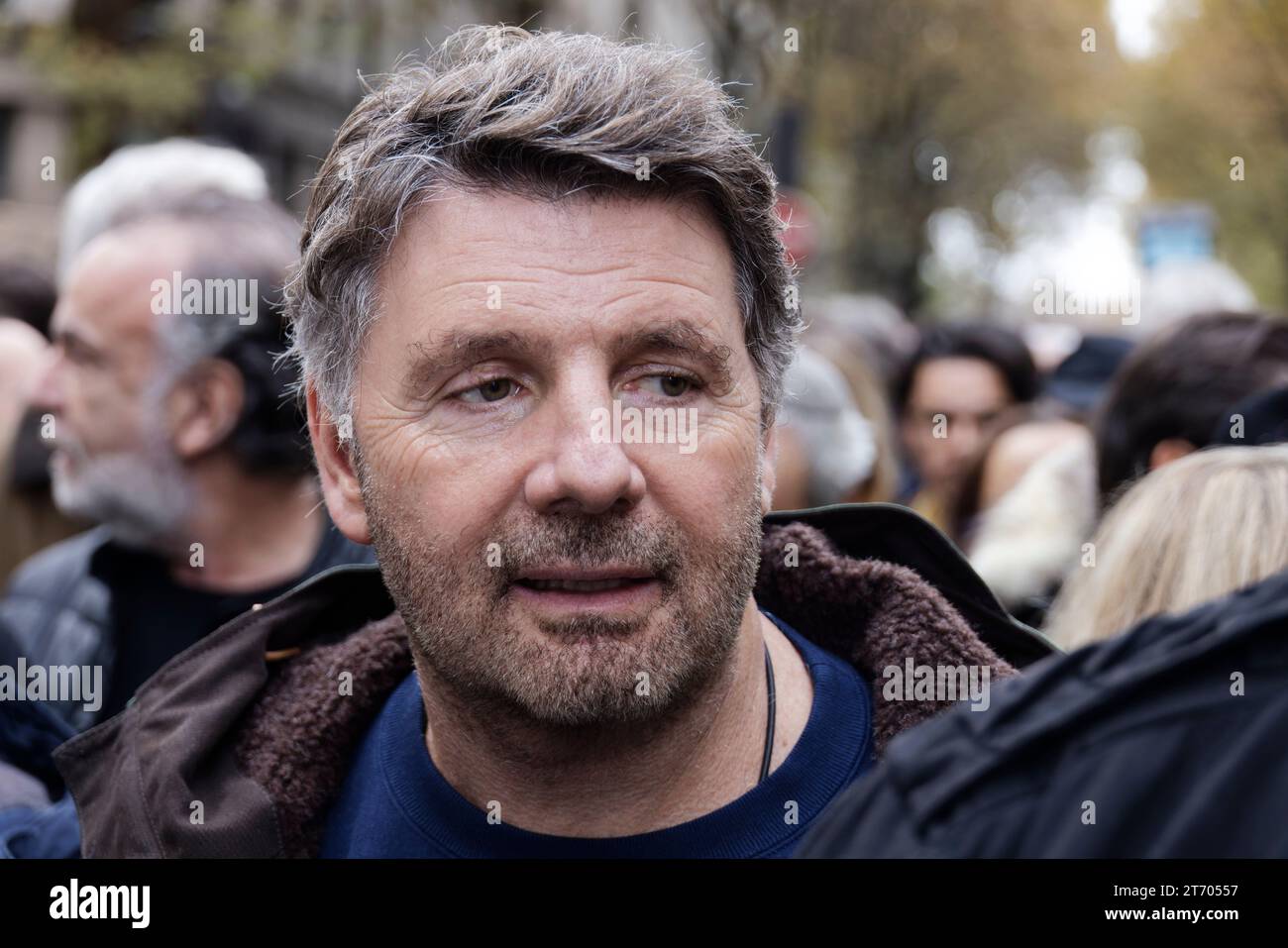 Paris, France. 12 novembre 2023. Philippe Lellouche participe à la marche civique pour la République et contre l’antisémitisme, à l’initiative de Gérard Larcher et Yael Braun-Pivet le 12 novembre 2023 à Paris. Crédit : Bernard Menigault/Alamy Live News Banque D'Images