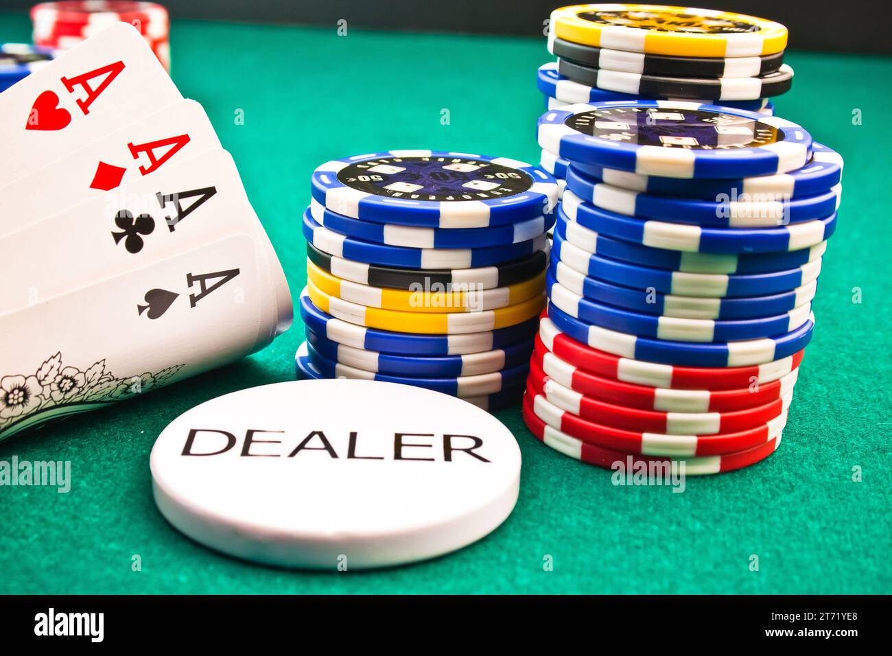 Détail des as de poker à jetons de croupier ; détail des as de poker à jetons de croupier Banque D'Images