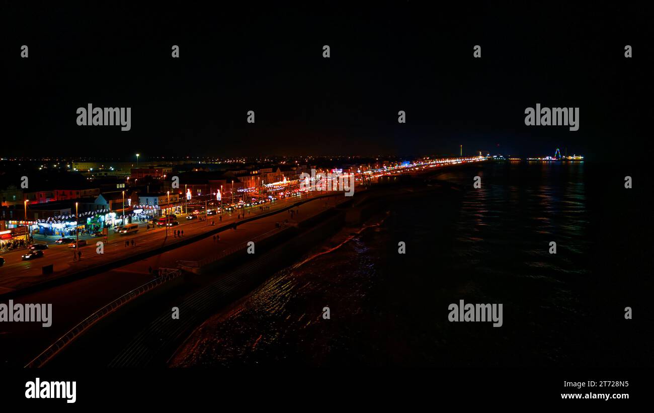 Belles images de vue prises avec un drone à Blackpool pendant la nuit Banque D'Images