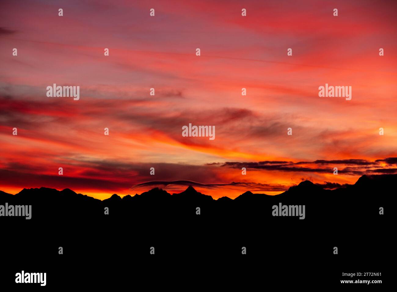 Lever de soleil sur les alpes suisses Banque D'Images