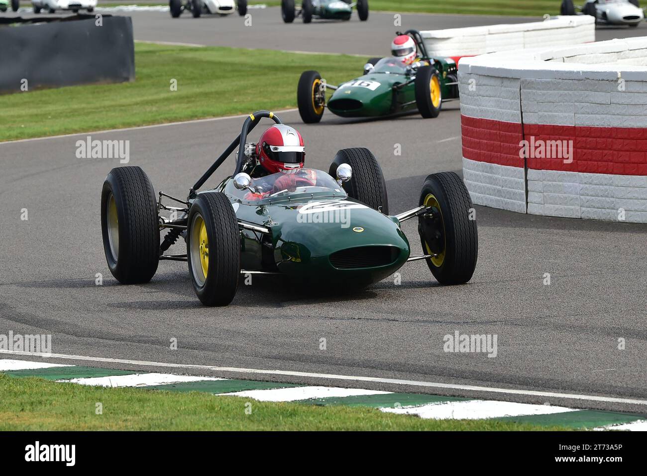 Malcolm Thorne, Lotus-BRM 24, 75 ans de Lotus, un défilé de voitures de la première Austin 7 dérivée aux emblématiques voitures de Formule 1 de JPS avec des voitures de sport Banque D'Images