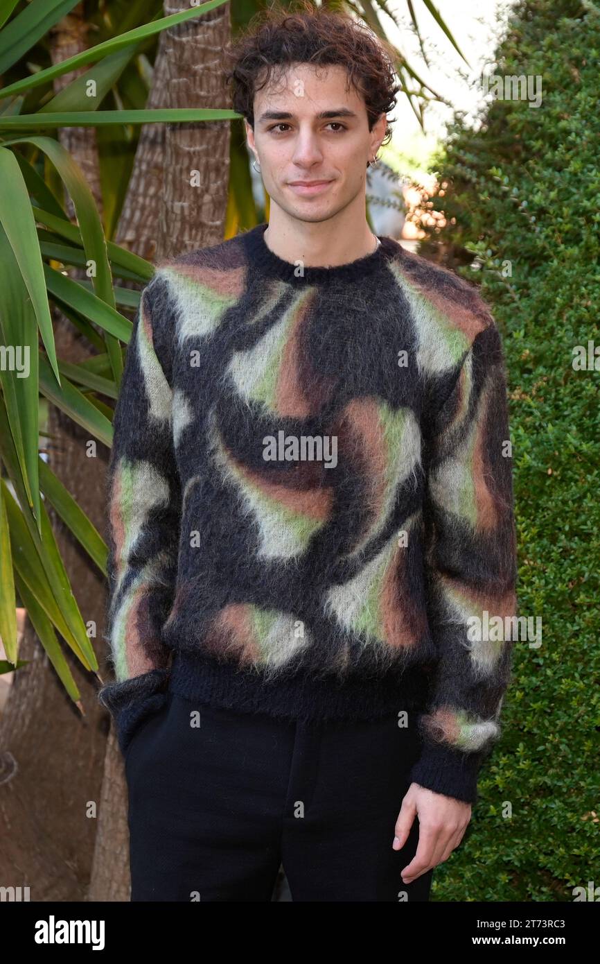 Rome, Italie. 13 novembre 2023. Damiano Gavino assiste au photocall de la série télévisée Rai 'un professore deuxième saison' à Rai via Teulada. (Photo Mario Cartelli/SOPA Images/Sipa USA) crédit : SIPA USA/Alamy Live News Banque D'Images