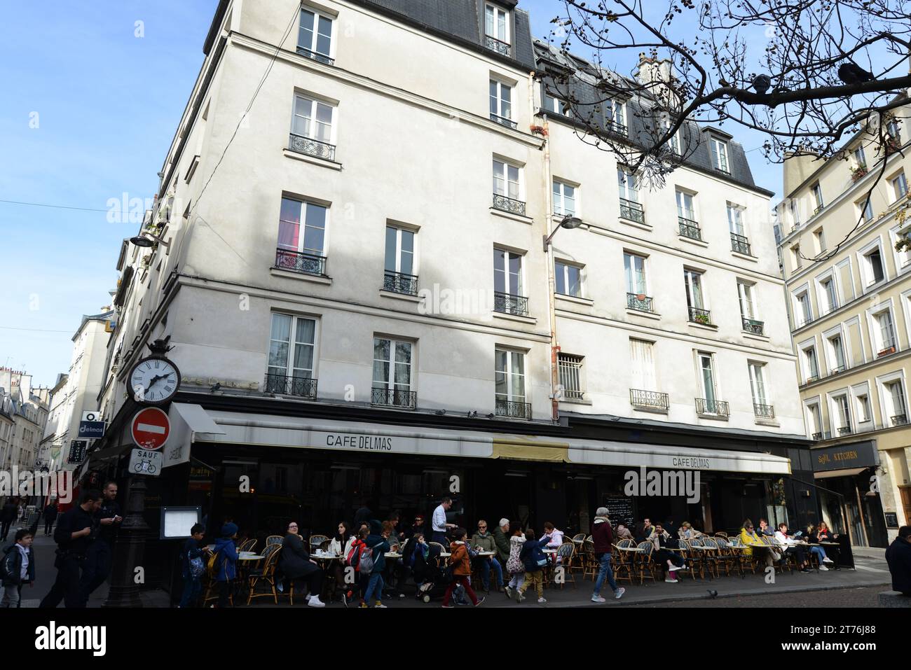 Café Delmas sur la place de la Contrescarpe dans le quartier Latin, Paris, France. Banque D'Images