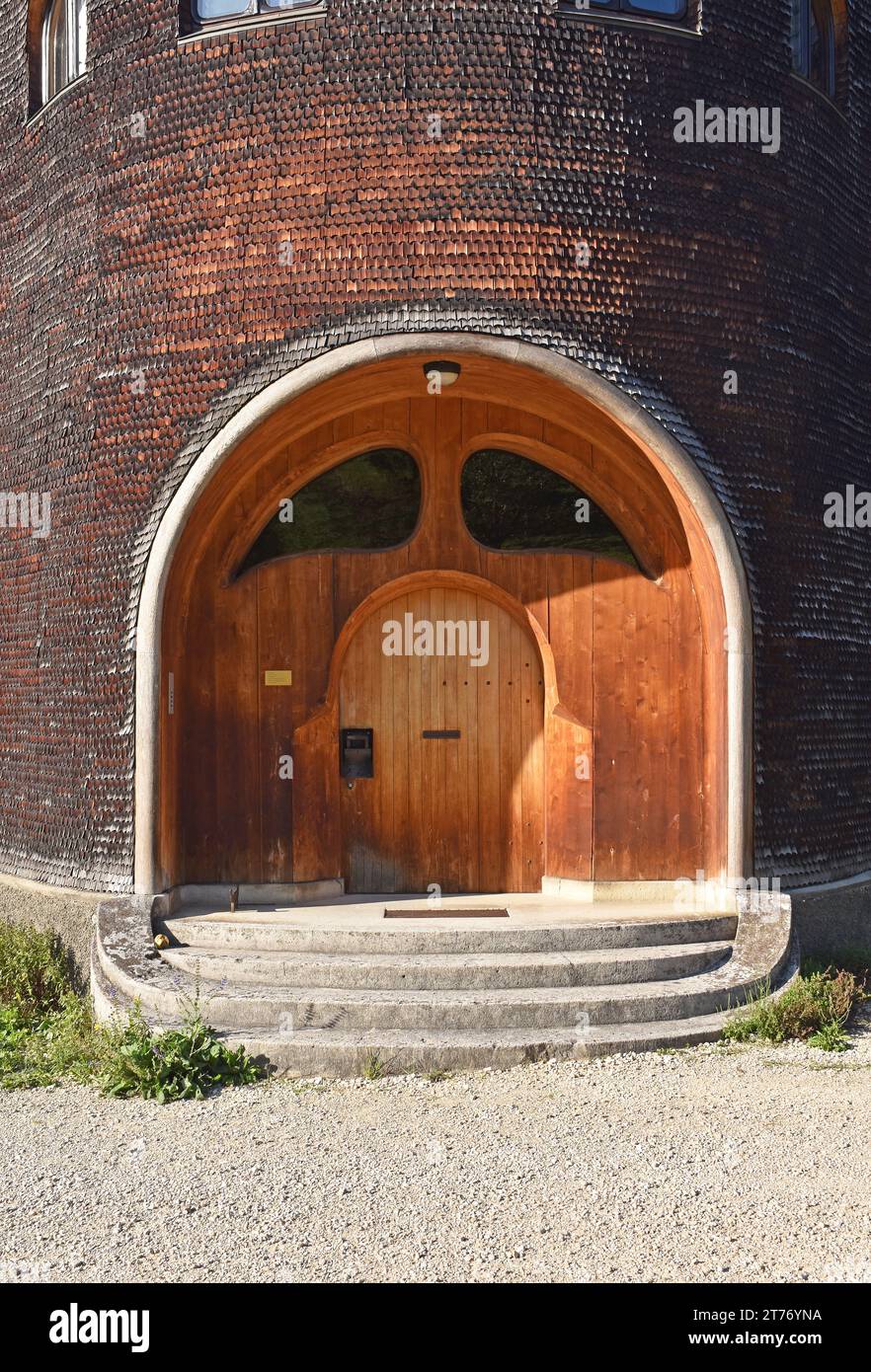 La Glashaus, Maison de verre, construite en 1914 sur le campus de Goetheanum, architecte Rudolf Steiner dood et ardoise. Banque D'Images