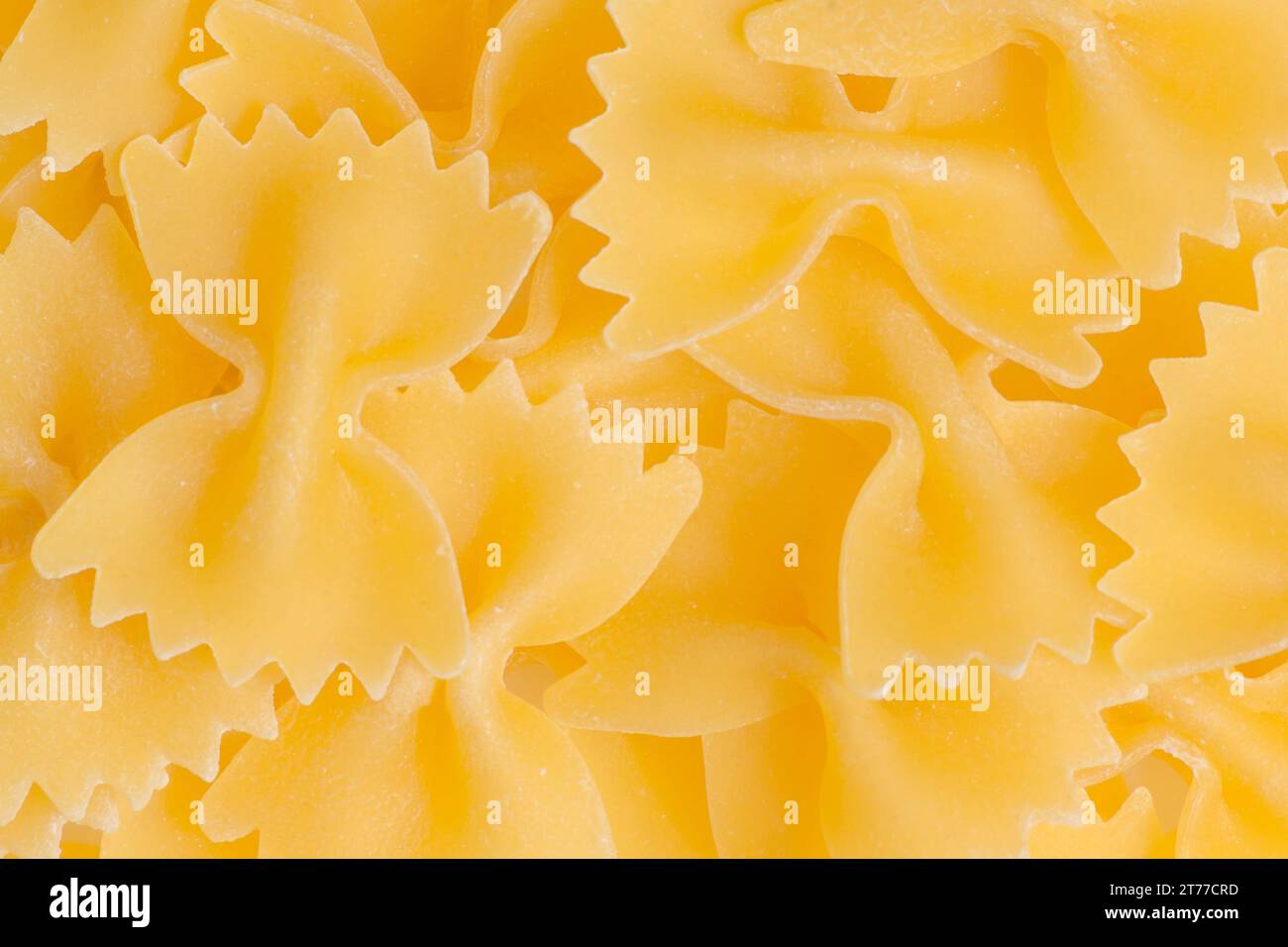 farfalle cuisine italienne typique, texture de pâtes noeud papillon pour le fond Banque D'Images