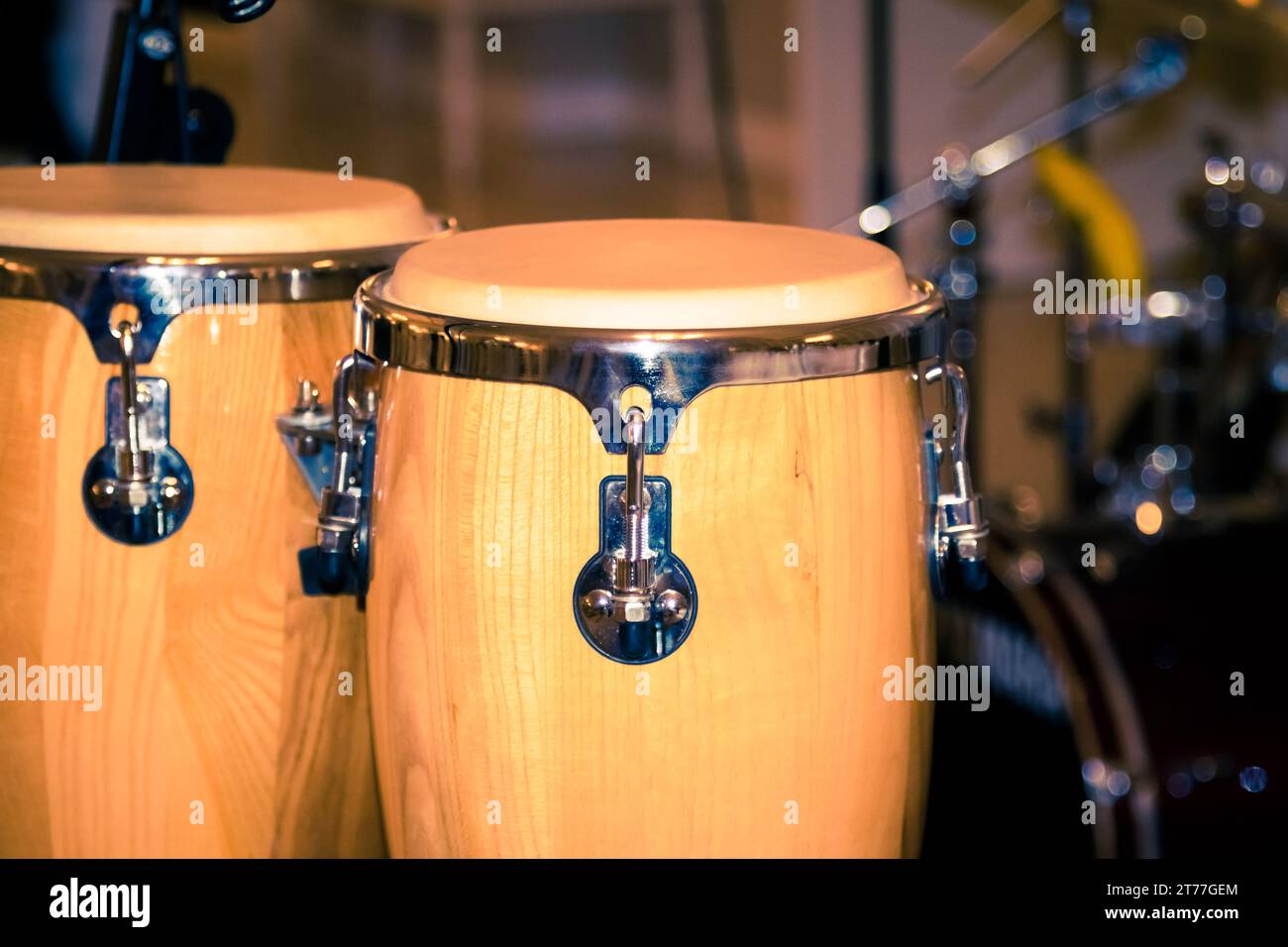 fragment bongos un instrument pour percussionnistes et musiciens, tambours africains Banque D'Images