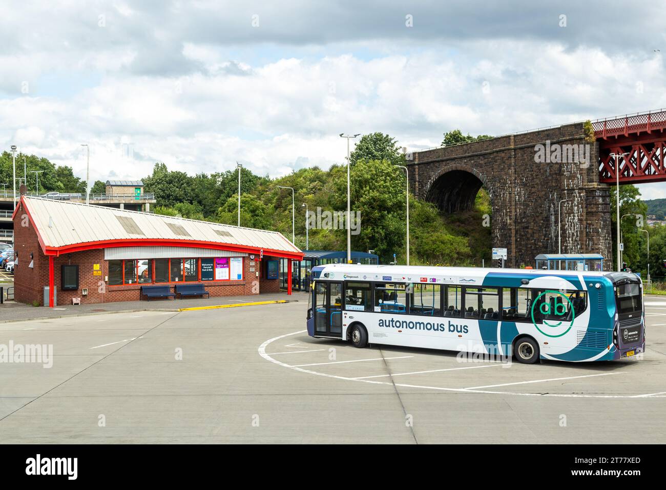 Stagecoach Autonomous bus stationné à Ferrytoll Park & Ride, Fife, Écosse Banque D'Images