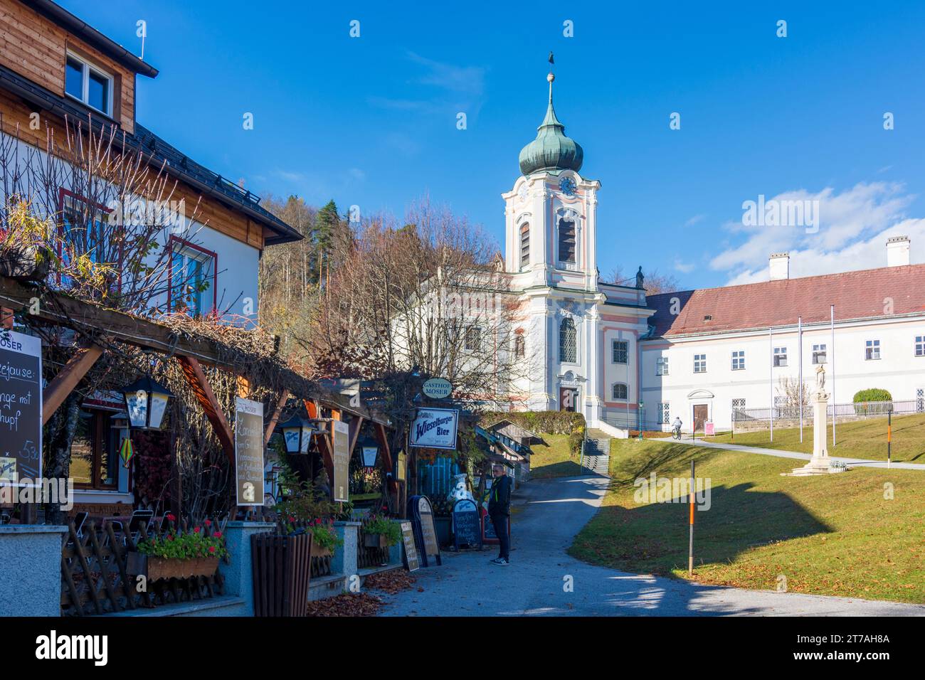 Gutenstein : église de pilgramme et monastère servite Mariahilfberg à Wiener Alpen, Alpes, Niederösterreich, Basse-Autriche, Autriche Banque D'Images